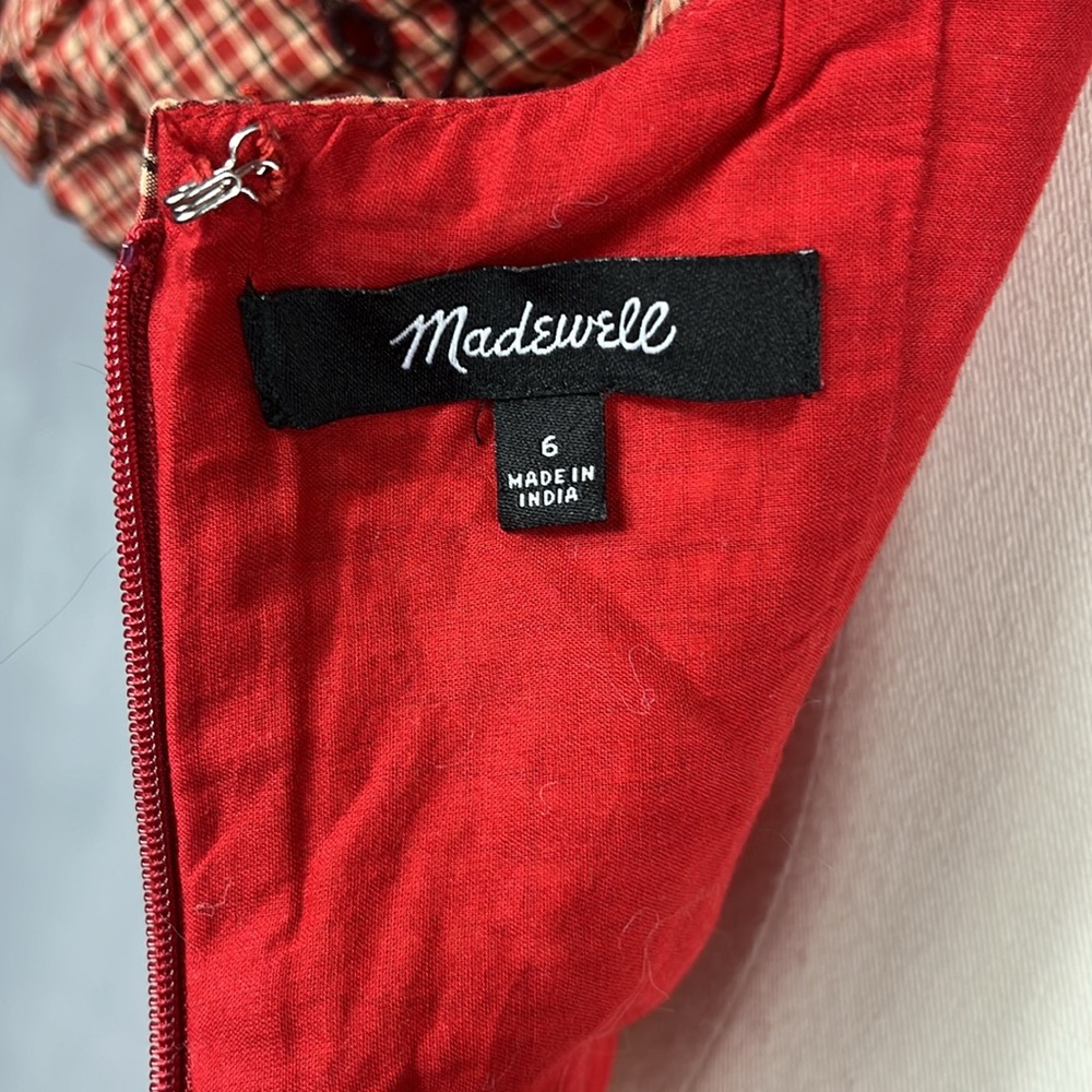 Madewell Embroidered Bubble-Sleeve‎ Midi Dress in Scarlet. - Picture 13 of 16